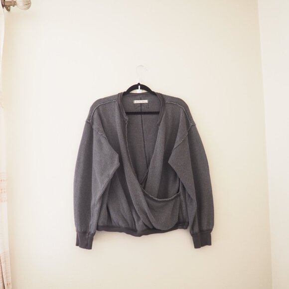 We The Free People Anyway Tee Sweatshirt Sweater Top sz M - Picture 3 of 8